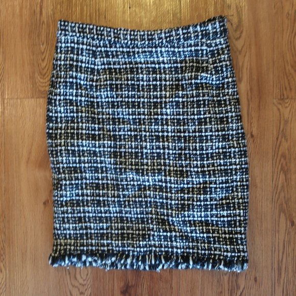CHRISTINA MAKOWSKY TWEED FRINGED PENCIL SKIRT 4 8 - Picture 3 of 8